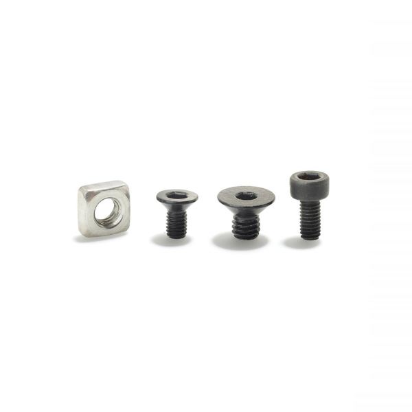 [546189024] Tornillos del kit de montaje KIOX BUI330 - BES 2