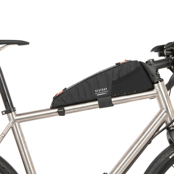 [588027251] Bolsa para tubo superior de carrera de 1,5 l